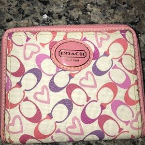 *LIKE NEW* Coach wristlet wallet